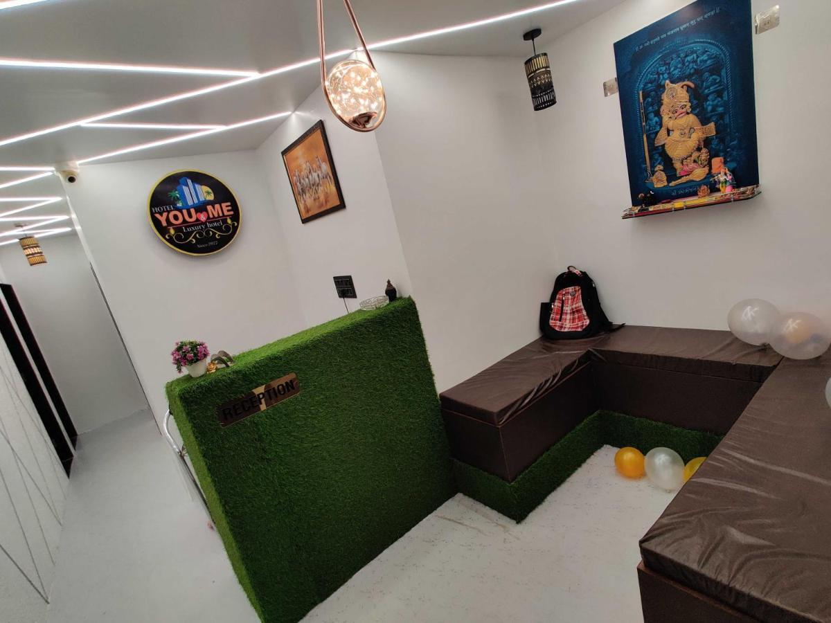 Oyo 91692 The You And Me Hotel Utran Ngoại thất bức ảnh
